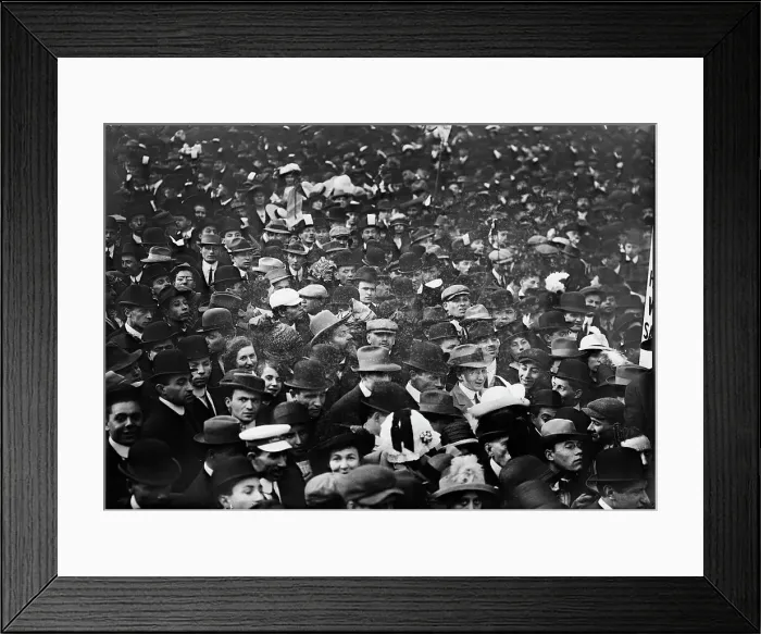 Framed Print : Socialists, Union Sq. between c1910 and c1915. Creator: Bain News Service Framed Print : Socialists, Union Sq. between c1910 and c1915. Creator: Bain News Service