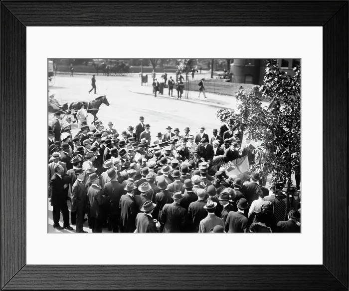 Framed Print : Roosevelt at Capitol, between c1910 and c1915. Creator: Bain News Service Framed Print : Roosevelt at Capitol, between c1910 and c1915. Creator: Bain News Service