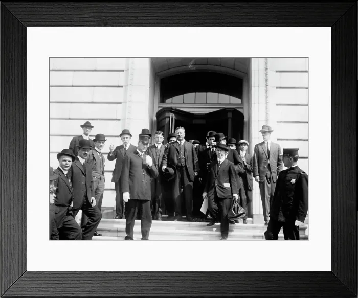Framed Print : Roosevelt leaving Capitol, 1912. Creator: Bain News Service Framed Print : Roosevelt leaving Capitol, 1912. Creator: Bain News Service