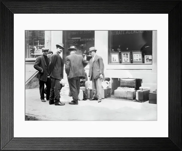 Framed Print : Ready to return for Balkan War, 1912. Creator: Bain News Service Framed Print : Ready to return for Balkan War, 1912. Creator: Bain News Service