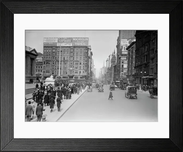 Framed Print : 5th Ave. at 42d [i.e. 42nd] St. 1913. Creator: Bain News Service