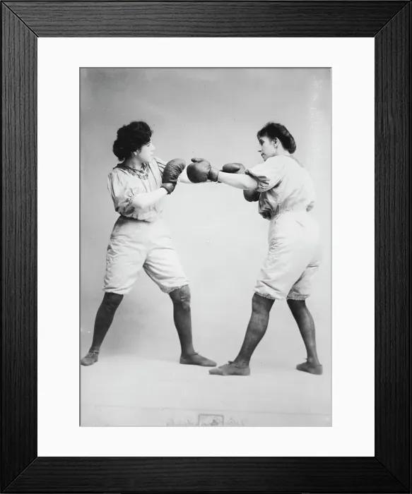 Framed Print : Bennett sisters [boxing], between c1910 and c1915. Creator: Bain News Service