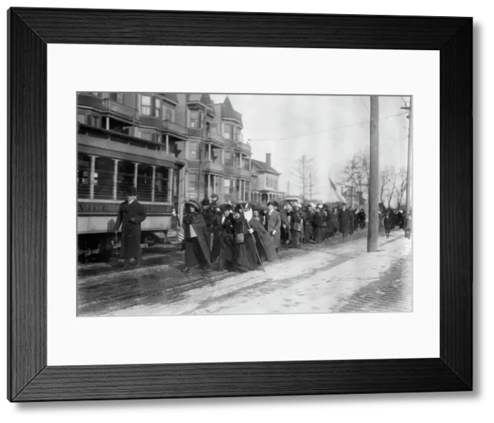 Framed Print : Suffrage hike to Wash'n, 1913. Creator: Bain News Service Framed Print : Suffrage hike to Wash'n, 1913. Creator: Bain News Service