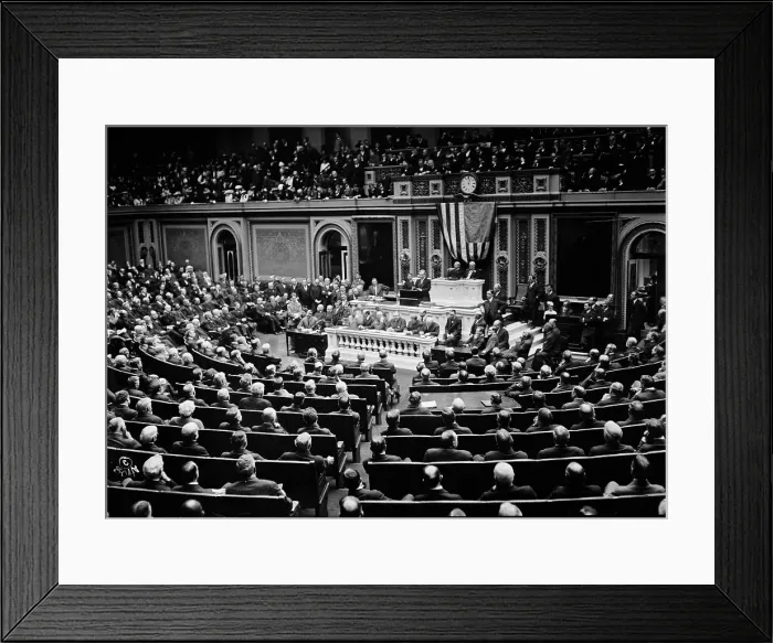 Framed Print : Pres. Wilson addressing Congress, 1913. Creator: Bain News Service Framed Print : Pres. Wilson addressing Congress, 1913. Creator: Bain News Service
