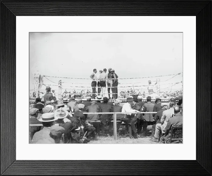 Framed Print : Johnson - Flynn contest, July 4 1912. Creator: Bain News Service Framed Print : Johnson - Flynn contest, July 4 1912. Creator: Bain News Service