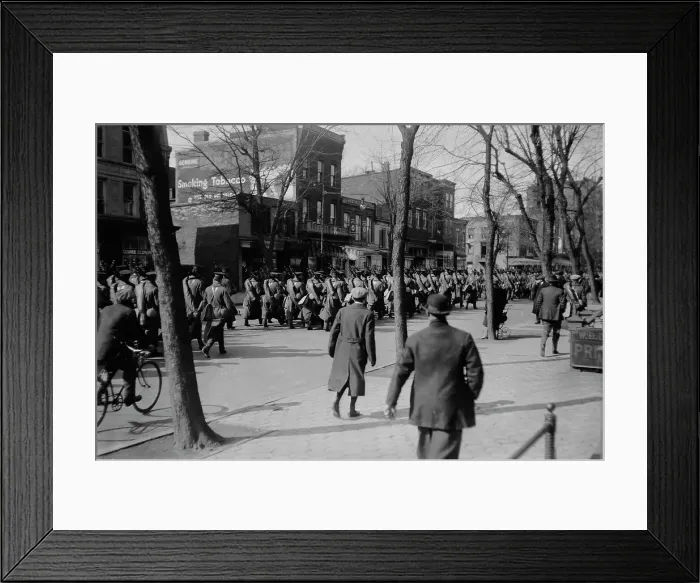 Framed Print : Troops arrive for Inauguration, between c1910 and c1915. Creator: Bain News Service Framed Print : Troops arrive for Inauguration, between c1910 and c1915. Creator: Bain News Service