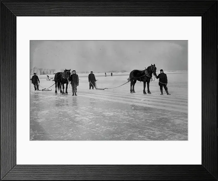 Framed Print : Sawing ice, between c1910 and c1915. Creator: Bain News Service Framed Print : Sawing ice, between c1910 and c1915. Creator: Bain News Service