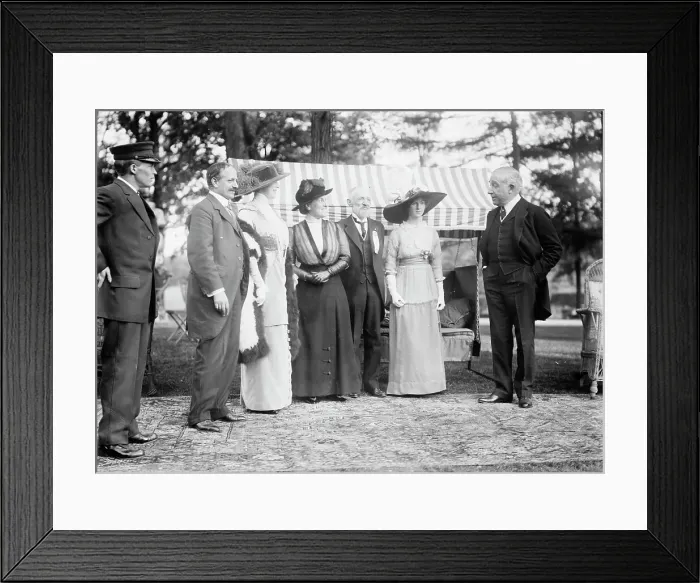 Framed Print : L.L. Bonheur; Mrs. Cochran [i.e. Cockran]; O. Straus & wife; Mrs. T. Roosevelt, Jr.; B... 1912. Creator: Bain News Service