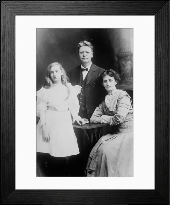 Framed Print : Emil Seidel and Family, between c1910 and c1915. Creator: Bain News Service Framed Print : Emil Seidel and Family, between c1910 and c1915. Creator: Bain News Service
