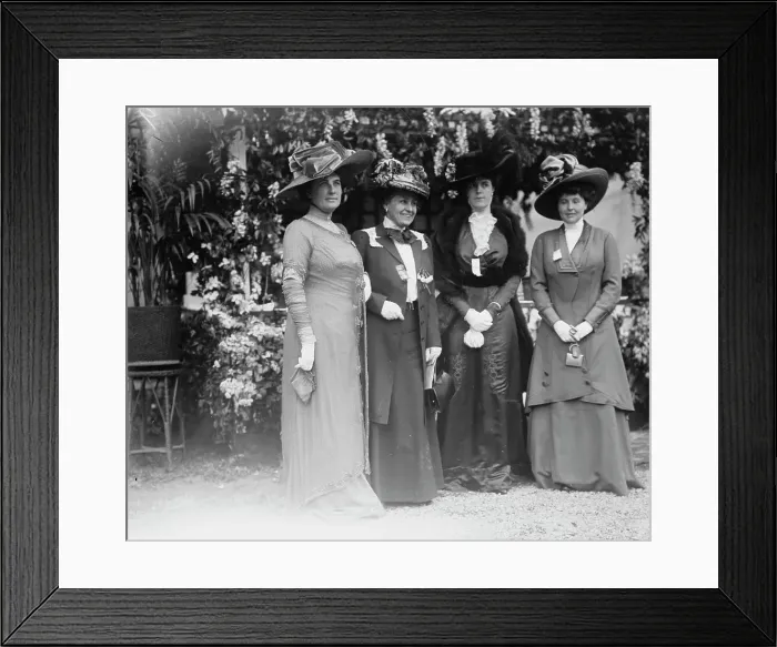 Framed Print : Mrs. Vaughn, Mrs. H.W. Warner, Mrs. J.A. Wright, and Mrs. J. Howard Ford, Hope Farm Fair, 1912. Creator: Bain News Service Framed Print : Mrs. Vaughn, Mrs. H.W. Warner, Mrs. J.A. Wright, and Mrs. J. Howard Ford, Hope Farm Fair, 1912. Creator: Bain News Service