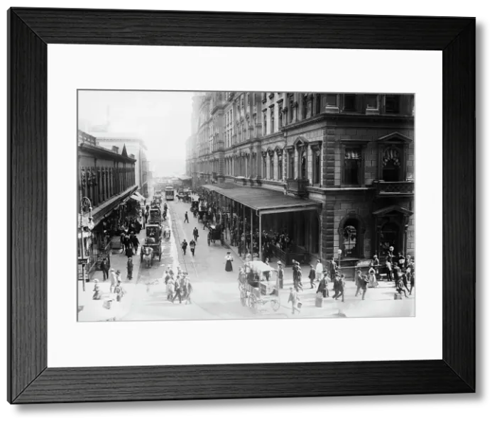 Framed Print : Returning summer crowd outside Grand Central 9 / 8 / 08 [New York], 1908. Creator: Bain News Service