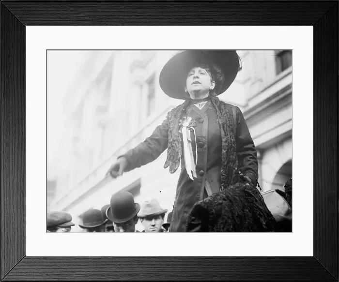 Framed Print : Mrs. S. Loebinger, New York, 1910. Creator: Bain News Service Framed Print : Mrs. S. Loebinger, New York, 1910. Creator: Bain News Service