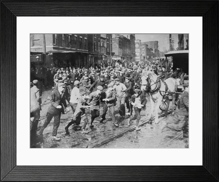 Framed Print : Rioters charging horse-drawn car, later wrecking it on Kensington Ave. Philadelphia, 1910. Creator: Bain News Service Framed Print : Rioters charging horse-drawn car, later wrecking it on Kensington Ave. Philadelphia, 1910. Creator: Bain News Service