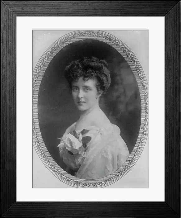 Framed Print : May Bateman, 1910. Creator: Bain News Service Framed Print : May Bateman, 1910. Creator: Bain News Service