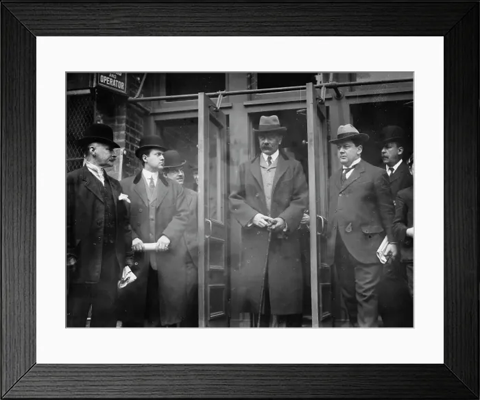 Framed Print : Lord Kitchener with others, 1910. Creator: Bain News Service Framed Print : Lord Kitchener with others, 1910. Creator: Bain News Service