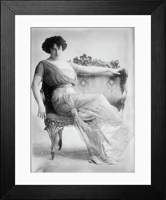 Framed Print : Kitty Gordon in loveseat, 1910. Creator: Bain News Service Framed Print : Kitty Gordon in loveseat, 1910. Creator: Bain News Service