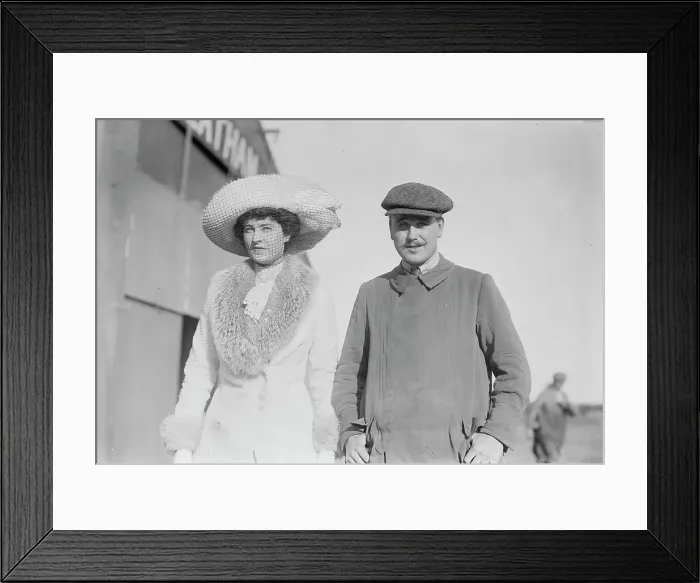 Framed Print : Mrs. Craig Biddle and J.A. Armstrong walking together, 1910. Creator: Bain News Service Framed Print : Mrs. Craig Biddle and J.A. Armstrong walking together, 1910. Creator: Bain News Service