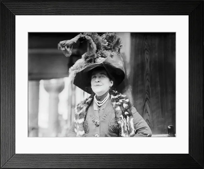 Framed Print : Mrs. A. Crocker Gourand [i.e. Gouraud], 1911. Creator: Bain News Service