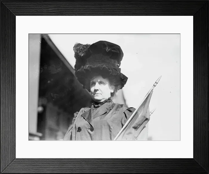 Framed Print : Mrs. Nellie van Slingerland, 1914. Creator: Bain News Service Framed Print : Mrs. Nellie van Slingerland, 1914. Creator: Bain News Service