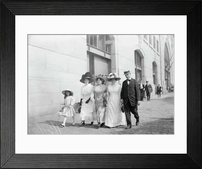 Framed Print : Mrs. Mills, Mrs. Hyde, Mrs. Ginnett, a detective and a little girl walking down the street... 1910. Creator: Bain News Service Framed Print : Mrs. Mills, Mrs. Hyde, Mrs. Ginnett, a detective and a little girl walking down the street... 1910. Creator: Bain News Service