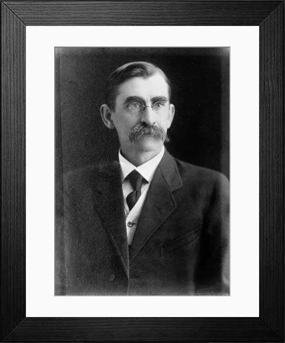 Framed Print : E. Williams, 1910. Creator: Bain News Service Framed Print : E. Williams, 1910. Creator: Bain News Service