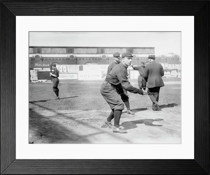 Framed Print : Frank E. Smith, Cincinnati, NL (baseball), 1911. Creator: Bain News Service Framed Print : Frank E. Smith, Cincinnati, NL (baseball), 1911. Creator: Bain News Service