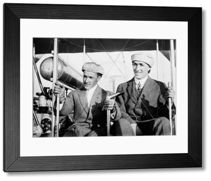 Framed Print : Al Welsh and G.W. Beatty, 1911. Creator: Bain News Service Framed Print : Al Welsh and G.W. Beatty, 1911. Creator: Bain News Service