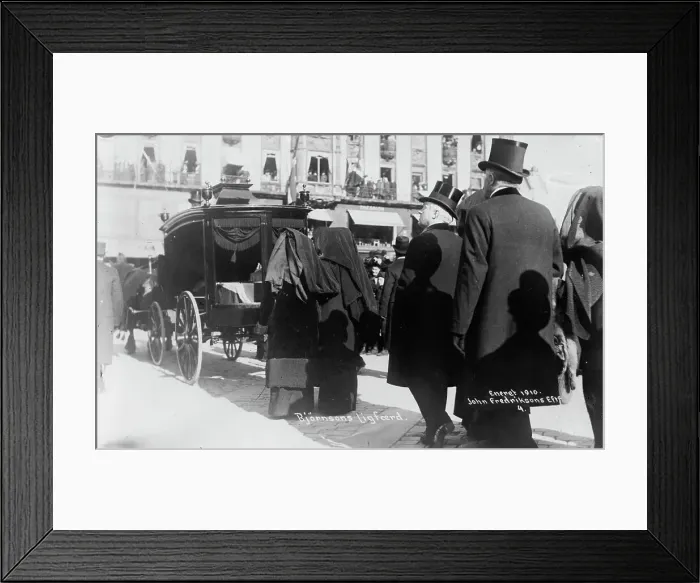 Framed Print : Bjornson family in funeral procession - Christiania, 1910. Creator: Bain News Service Framed Print : Bjornson family in funeral procession - Christiania, 1910. Creator: Bain News Service