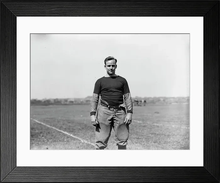 Framed Print : Leslie, Harvard, between c1910 and c1915. Creator: Bain News Service Framed Print : Leslie, Harvard, between c1910 and c1915. Creator: Bain News Service