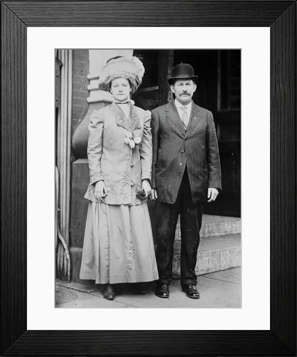 Framed Print : Almira & John Deitz, between c1910 and c1915. Creator: Bain News Service Framed Print : Almira & John Deitz, between c1910 and c1915. Creator: Bain News Service