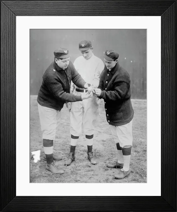Framed Print : Washburn with Rube Marquard & Mike Donlin, New York, NL (baseball), 1911. Creator: Bain News Service Framed Print : Washburn with Rube Marquard & Mike Donlin, New York, NL (baseball), 1911. Creator: Bain News Service