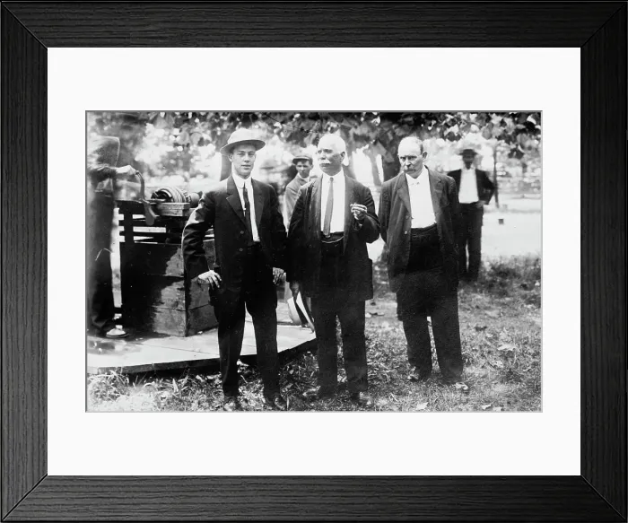 Framed Print : Paul Beattie; Sgt. Wren; Magistrate Jacobs, between c1910 and c1915. Creator: Bain News Service Framed Print : Paul Beattie; Sgt. Wren; Magistrate Jacobs, between c1910 and c1915. Creator: Bain News Service