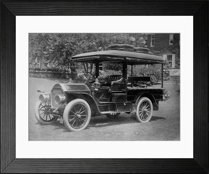 Framed Print : Dupont's camping auto, between c1910 and c1915. Creator: Bain News Service Framed Print : Dupont's camping auto, between c1910 and c1915. Creator: Bain News Service