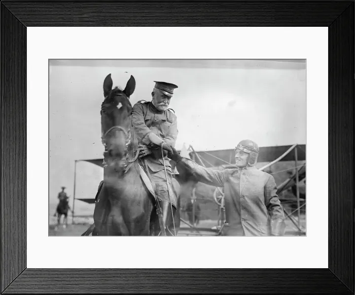Framed Print : Ward says good by [i.e. goodbye] to Gen. Grant, 1911. Creator: Bain News Service