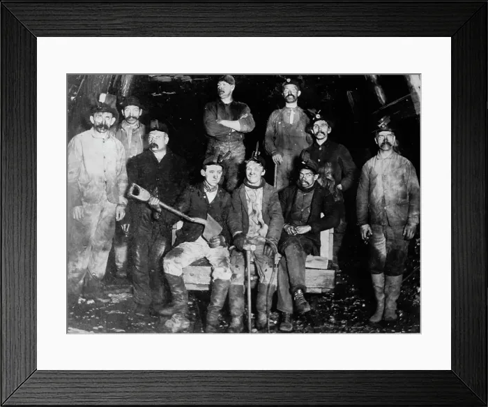 Framed Print : Coal miners, between c1910 and c1915. Creator: Bain News Service Framed Print : Coal miners, between c1910 and c1915. Creator: Bain News Service