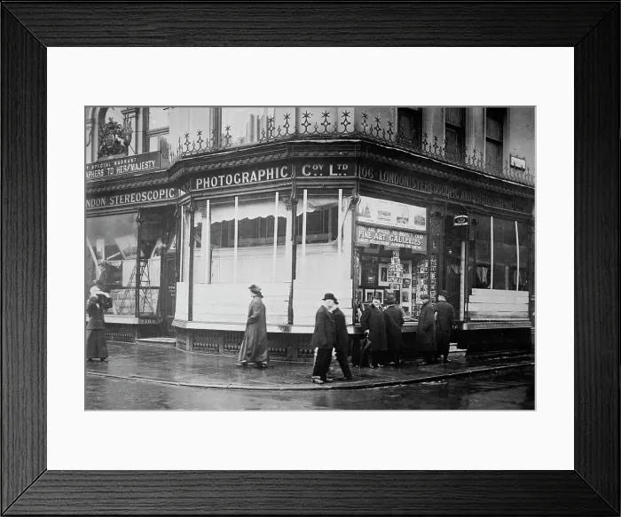 Framed Print : Damage done by London Suffragettes, March 1912, between c1910 and c1915. Creator: Bain News Service Framed Print : Damage done by London Suffragettes, March 1912, between c1910 and c1915. Creator: Bain News Service