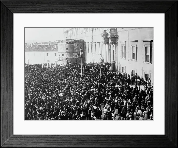 Framed Print : Crowd cheering before Quirinal after attempt on King of Italy's life, between c1910 and c1915. Creator: Bain News Service Framed Print : Crowd cheering before Quirinal after attempt on King of Italy's life, between c1910 and c1915. Creator: Bain News Service