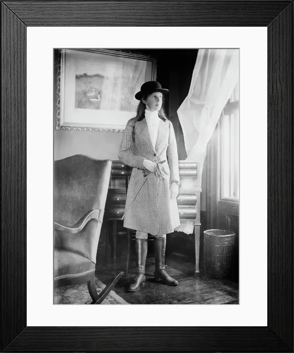 Framed Print : Helen Preece, between c1910 and c1915. Creator: Bain News Service Framed Print : Helen Preece, between c1910 and c1915. Creator: Bain News Service