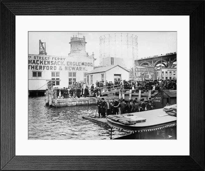 Framed Print : Watching warships 10 / 28 / 11, 1911. Creator: Bain News Service Framed Print : Watching warships 10 / 28 / 11, 1911. Creator: Bain News Service