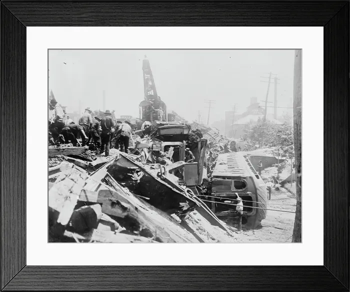 Framed Print : BRIDGEPORT wreck, between c1910 and c1915. Creator: Bain News Service Framed Print : BRIDGEPORT wreck, between c1910 and c1915. Creator: Bain News Service