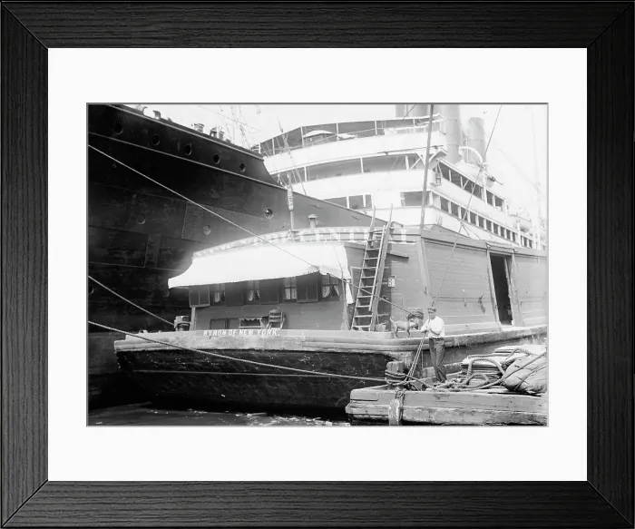 Framed Print : Home on a Barge, between c1910 and c1915. Creator: Bain News Service Framed Print : Home on a Barge, between c1910 and c1915. Creator: Bain News Service