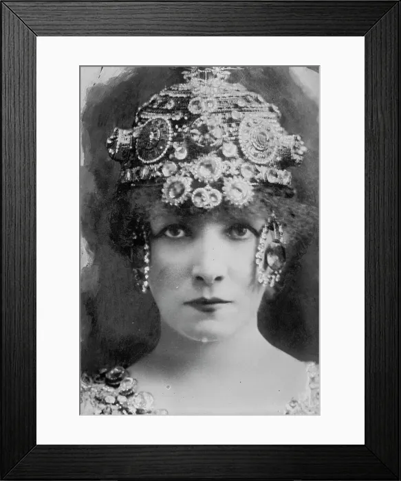 Framed Print : Sarah Bernhardt with elaborate headdress, 1912. Creator: Bain News Service Framed Print : Sarah Bernhardt with elaborate headdress, 1912. Creator: Bain News Service