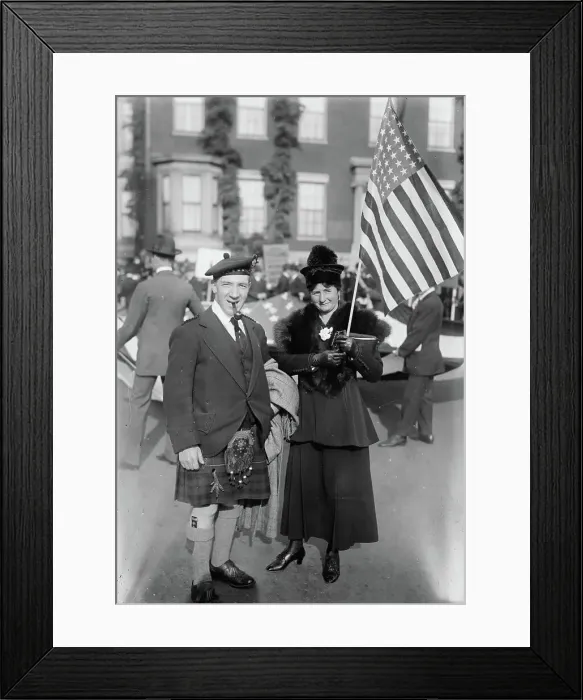 Framed Print : Harry Lauder & wife, between c1915 and c1920. Creator: Bain News Service Framed Print : Harry Lauder & wife, between c1915 and c1920. Creator: Bain News Service