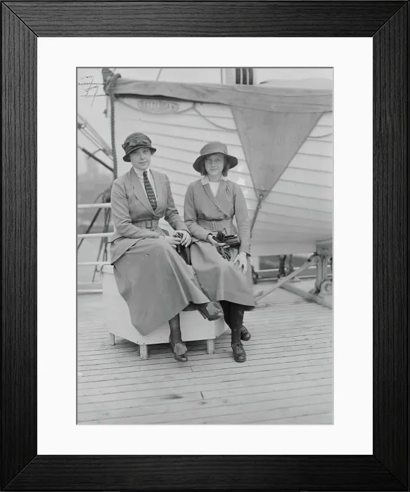 Framed Print : Graziella & Marta Peuser, 1916. Creator: Bain News Service