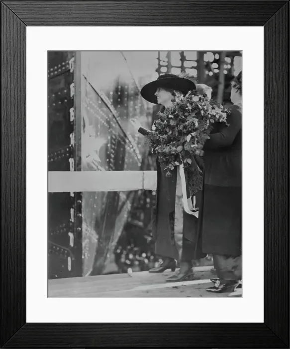 Framed Print : Helen Kellar [i.e. Keller], between c1915 and c1920. Creator: Bain News Service