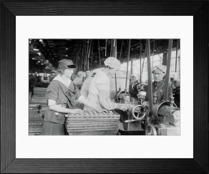 Framed Print : Ring facing, between c1915 and c1920. Creator: Bain News Service