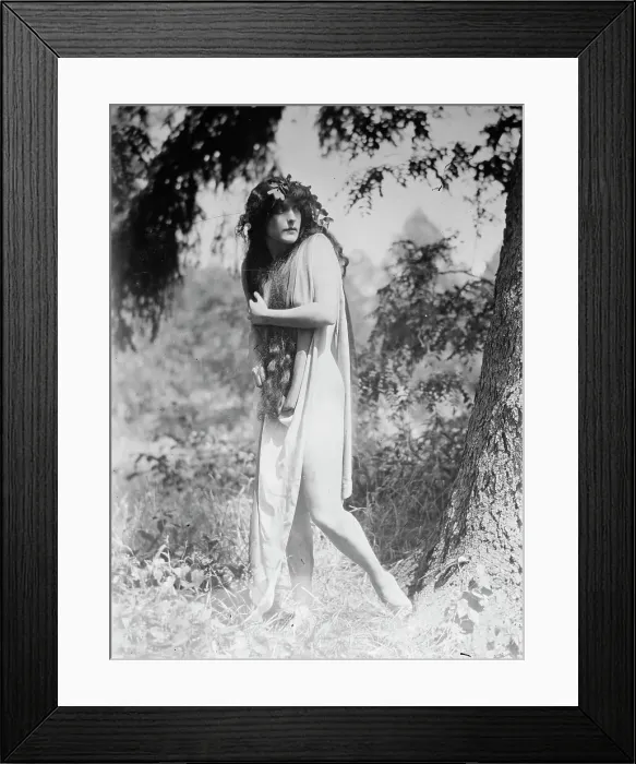 Framed Print : Annette Kellerman, between c1915 and c1920. Creator: Bain News Service Framed Print : Annette Kellerman, between c1915 and c1920. Creator: Bain News Service