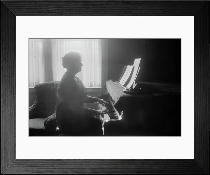 Framed Print : Olive Kline, between c1915 and c1920. Creator: Bain News Service Framed Print : Olive Kline, between c1915 and c1920. Creator: Bain News Service