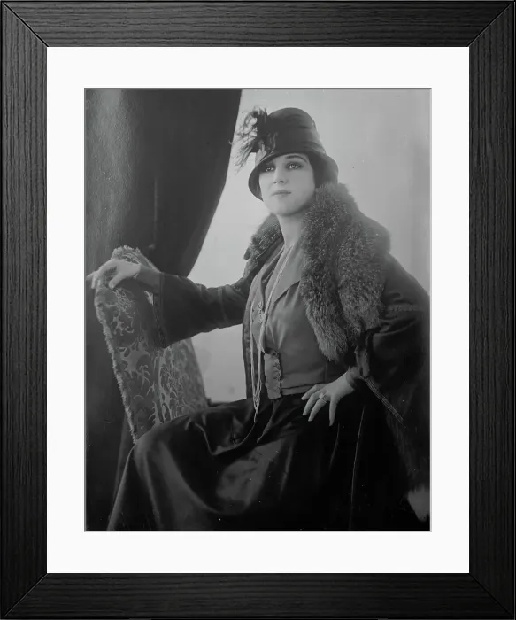 Framed Print : Florence Walton, between c1915 and c1920. Creator: Bain News Service Framed Print : Florence Walton, between c1915 and c1920. Creator: Bain News Service