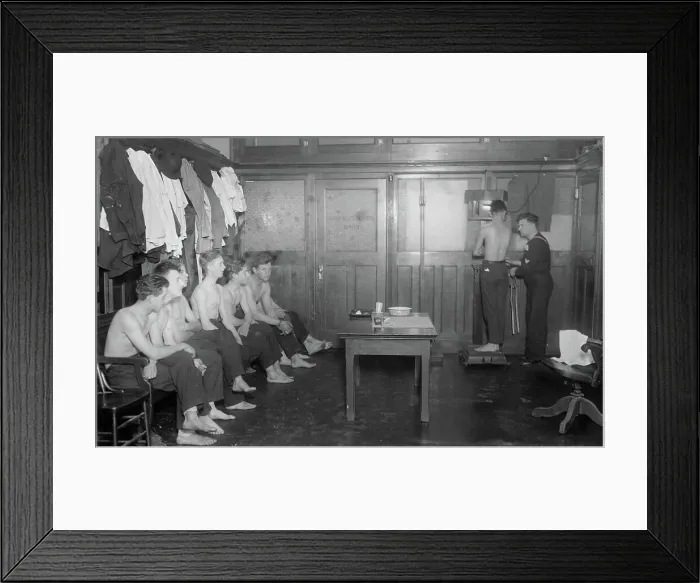 Framed Print : Examining naval volunteers, between c1915 and c1920. Creator: Bain News Service Framed Print : Examining naval volunteers, between c1915 and c1920. Creator: Bain News Service